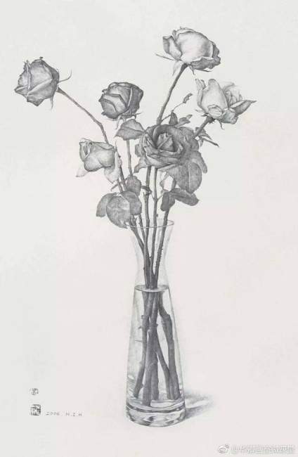 你的素描画得极认真专注,没有花梢,今属难得.