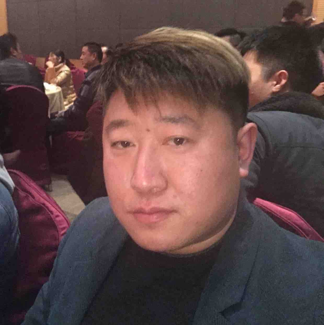 白塔嶺徐作東